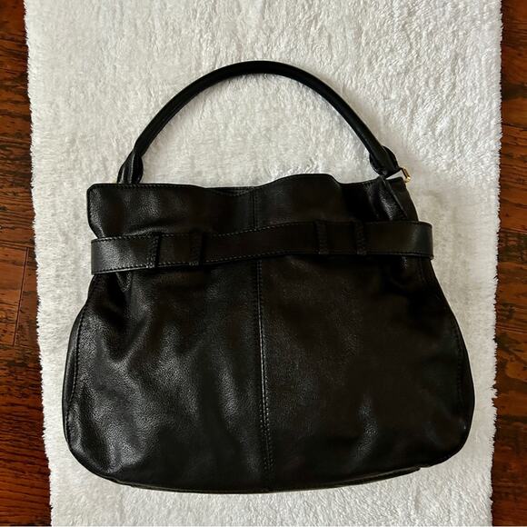 Elegant Black Leather Women's Bag - Picture 8 of 17